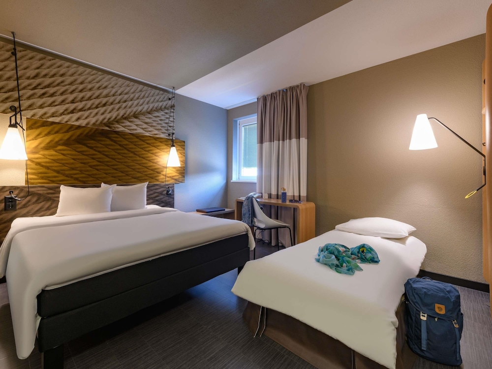 Ibis Zurich City West 29/72