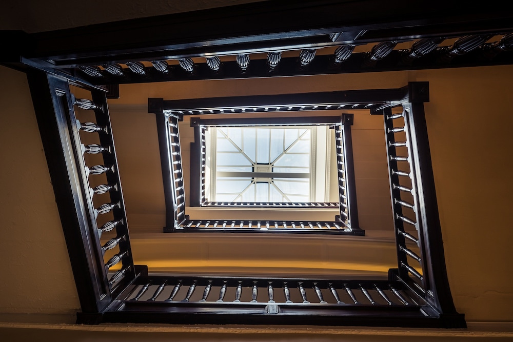 Hotel Indigo Edinburgh - Princes Street, an IHG Hotel (ex Royal British) 80/82