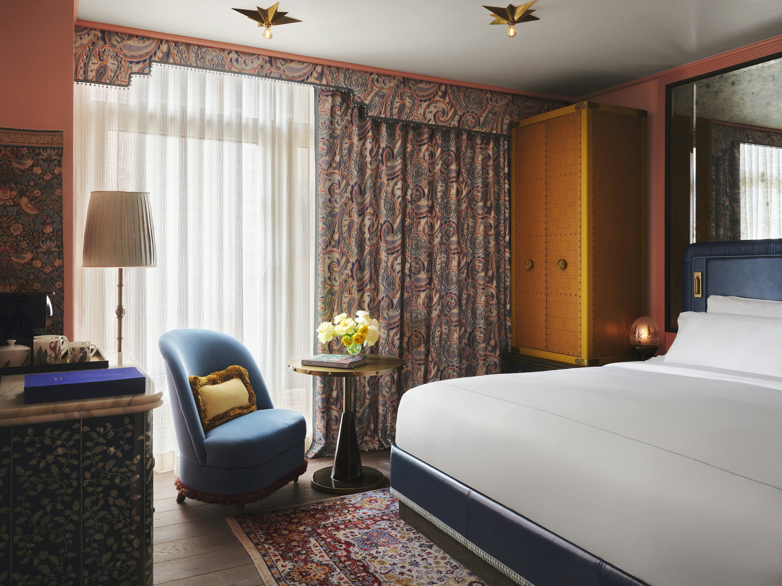 CITY, KING BED, ACCESSIBLE