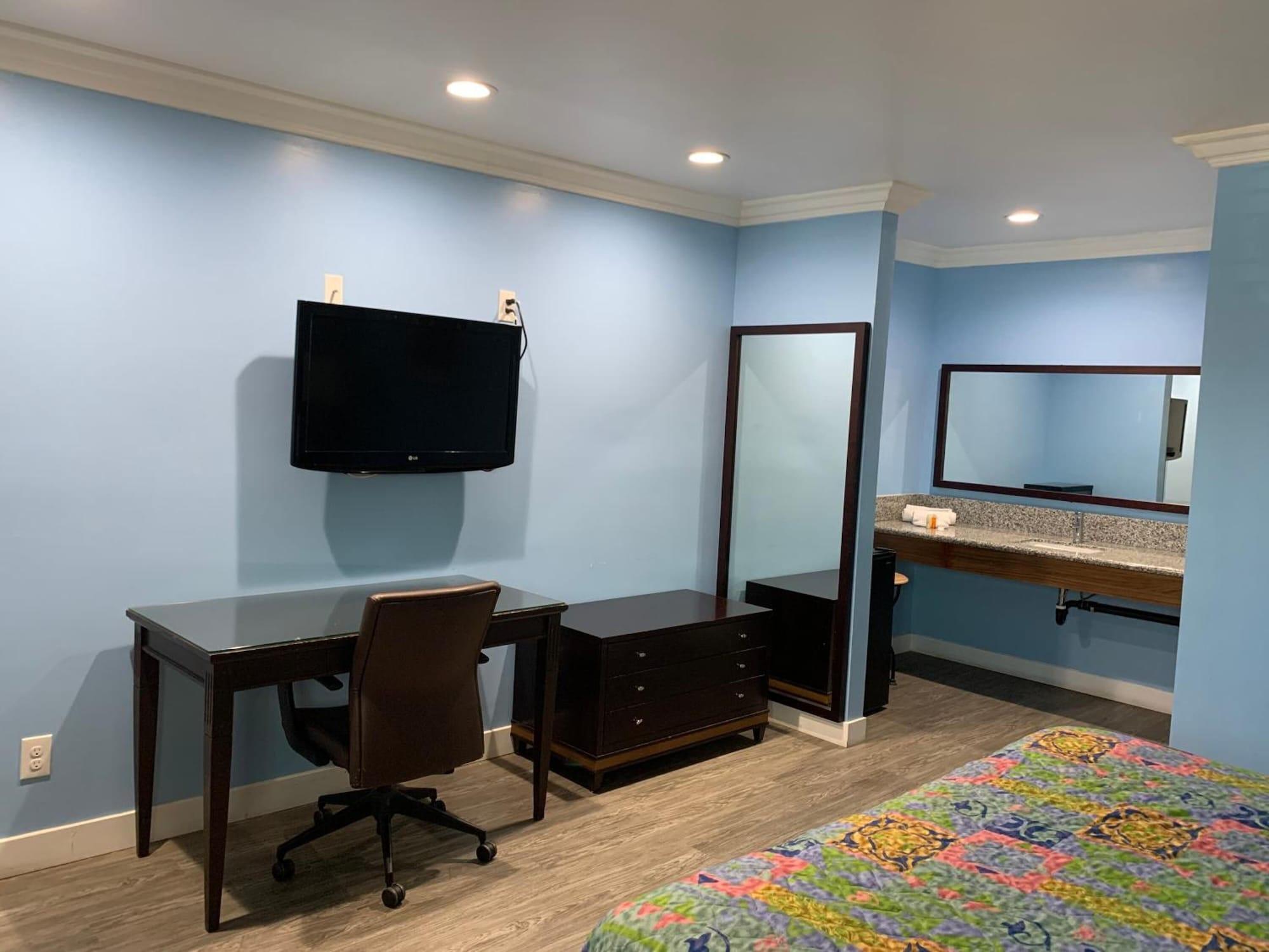 Redondo Beach Motel 7/15