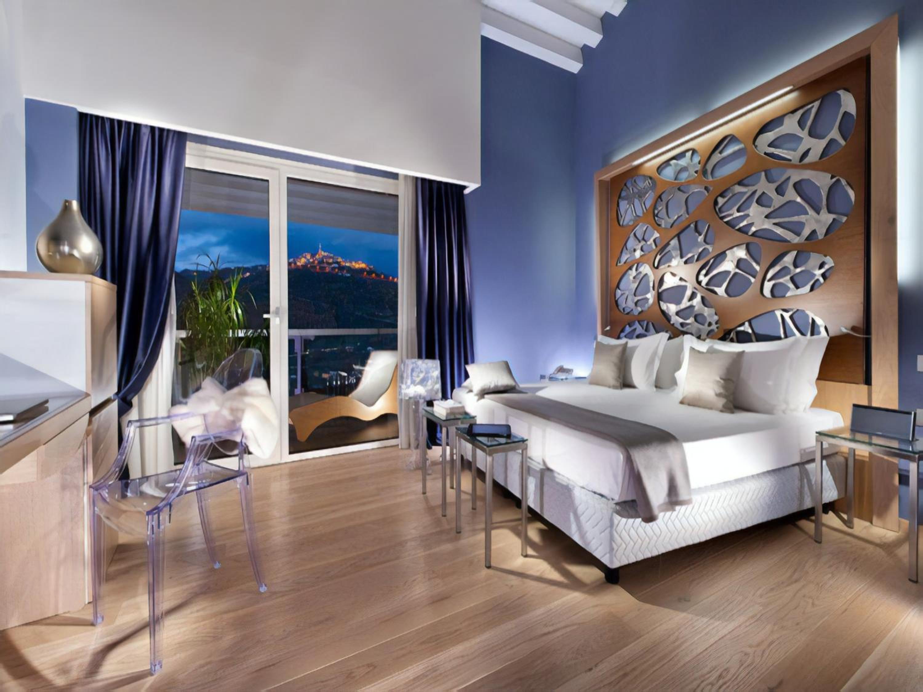 Room, Double Bed