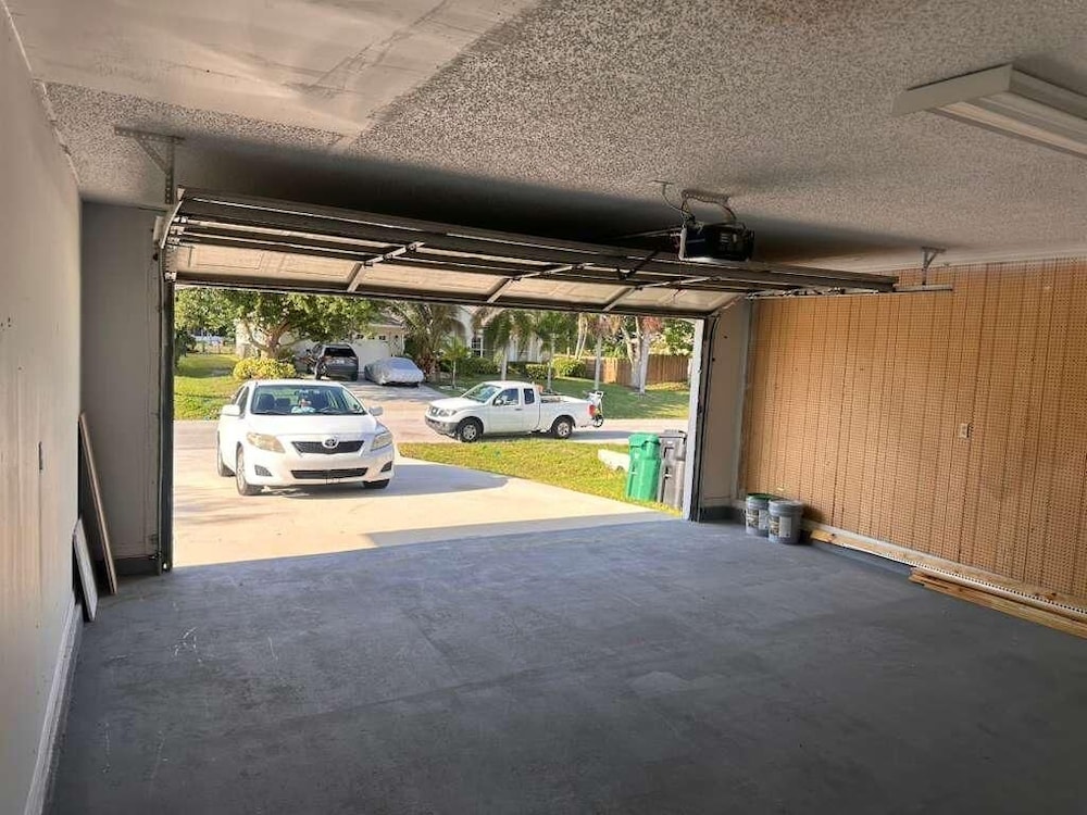 Port St Lucie 3BD -2B 27/32