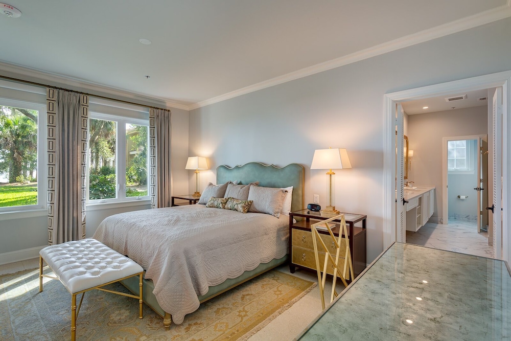 Azaleana Manor 14/48