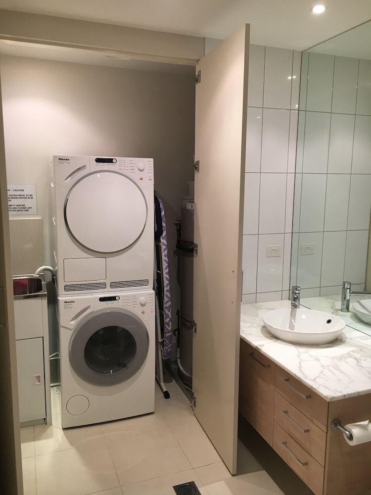 Grand Mercure Allegra Hervey Bay 25/74