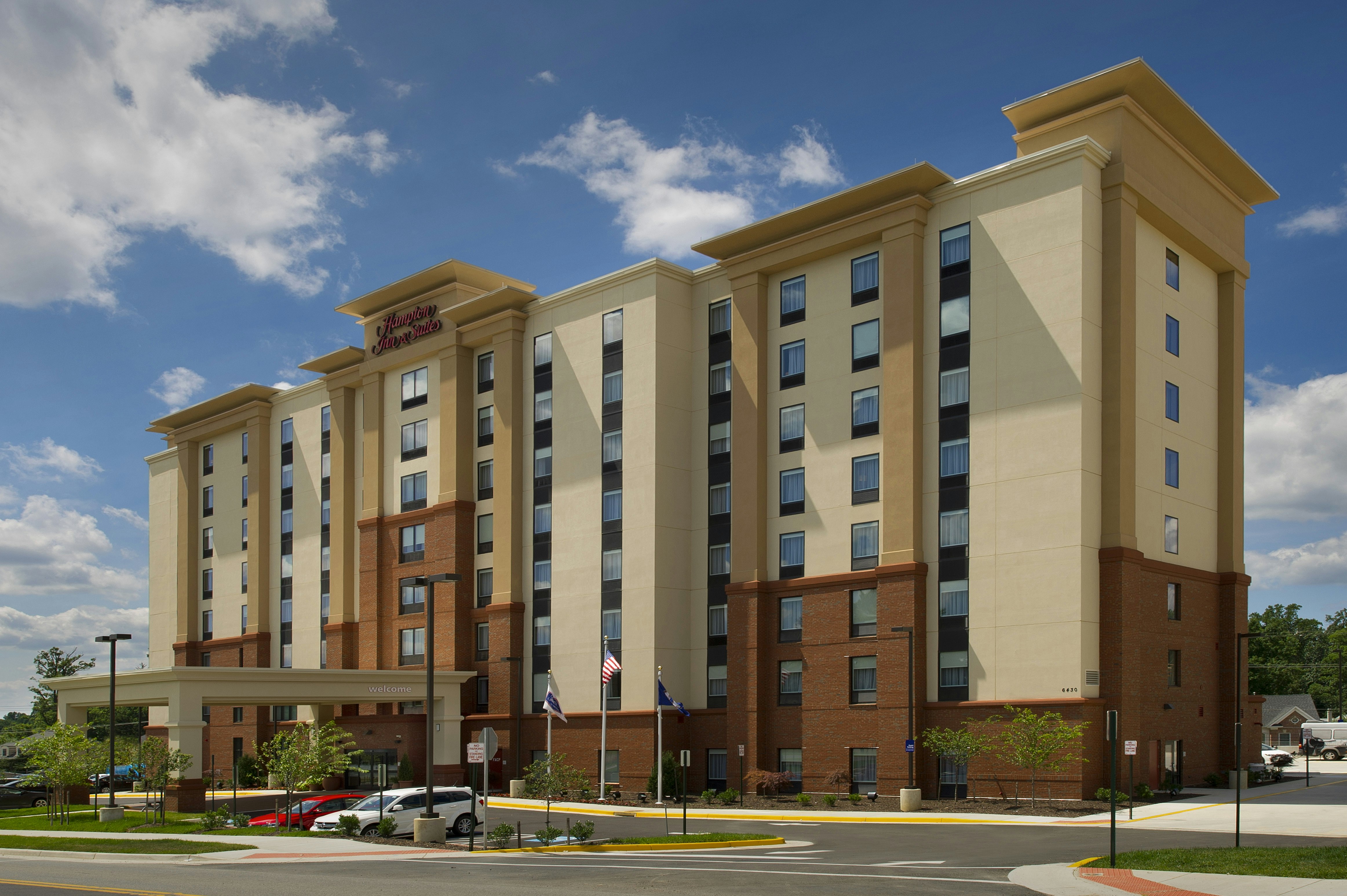 Hampton Inn & Suites Falls Church 32/34