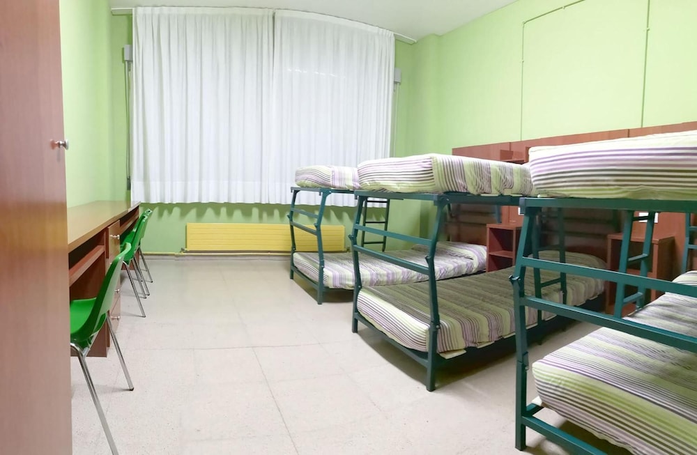 Albergue Jaca 38/44