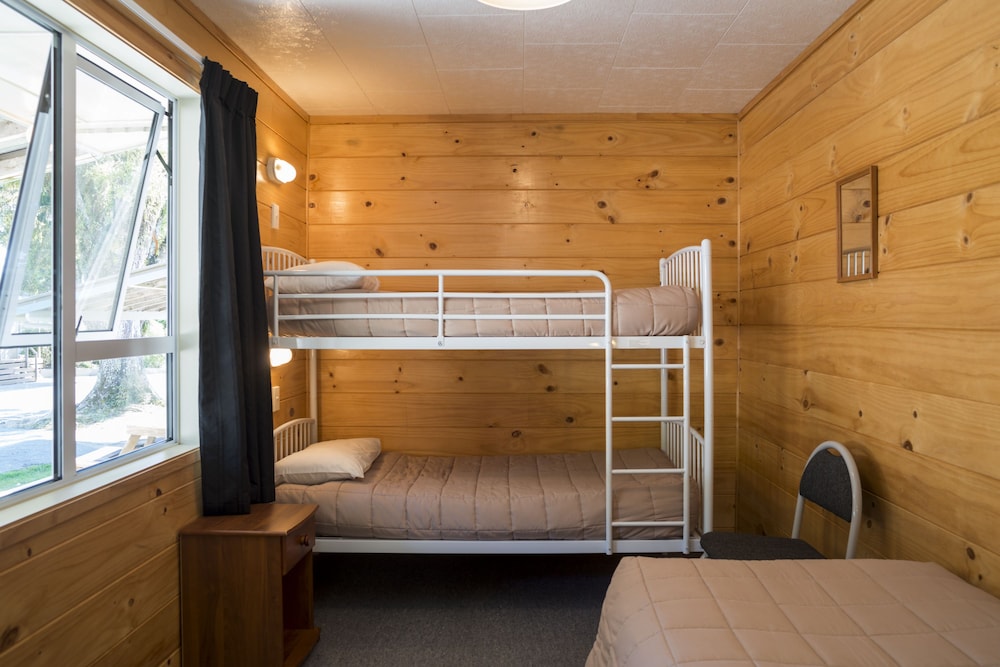 Fox Glacier Motel Holiday Park 20/50