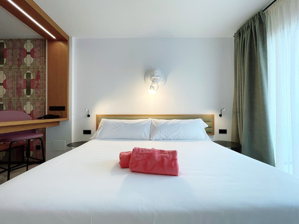 Junior Suite, Studio, Balcony