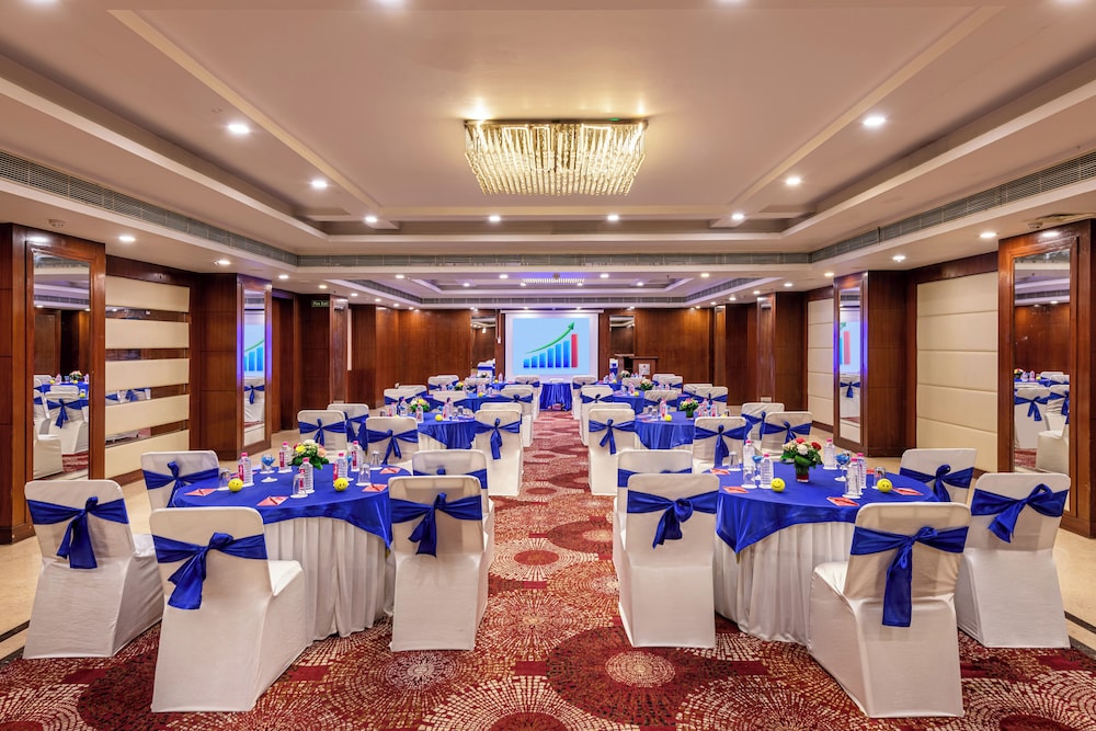 Lords Plaza Jaipur 36/42