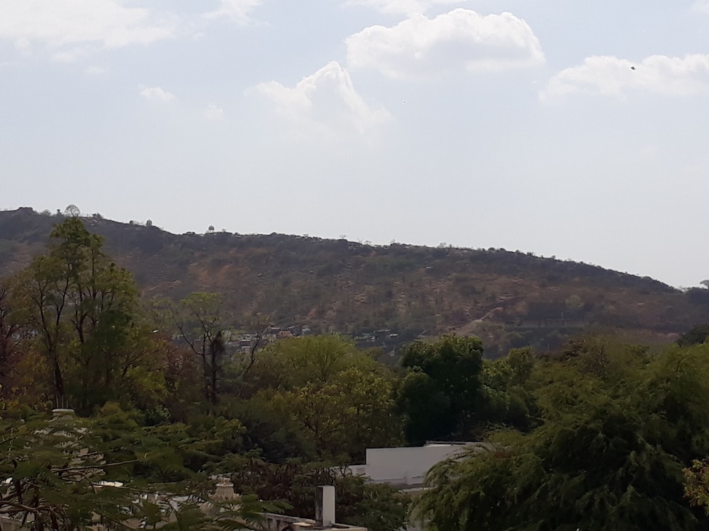 HOTEL PADMINI PALACE 52/56