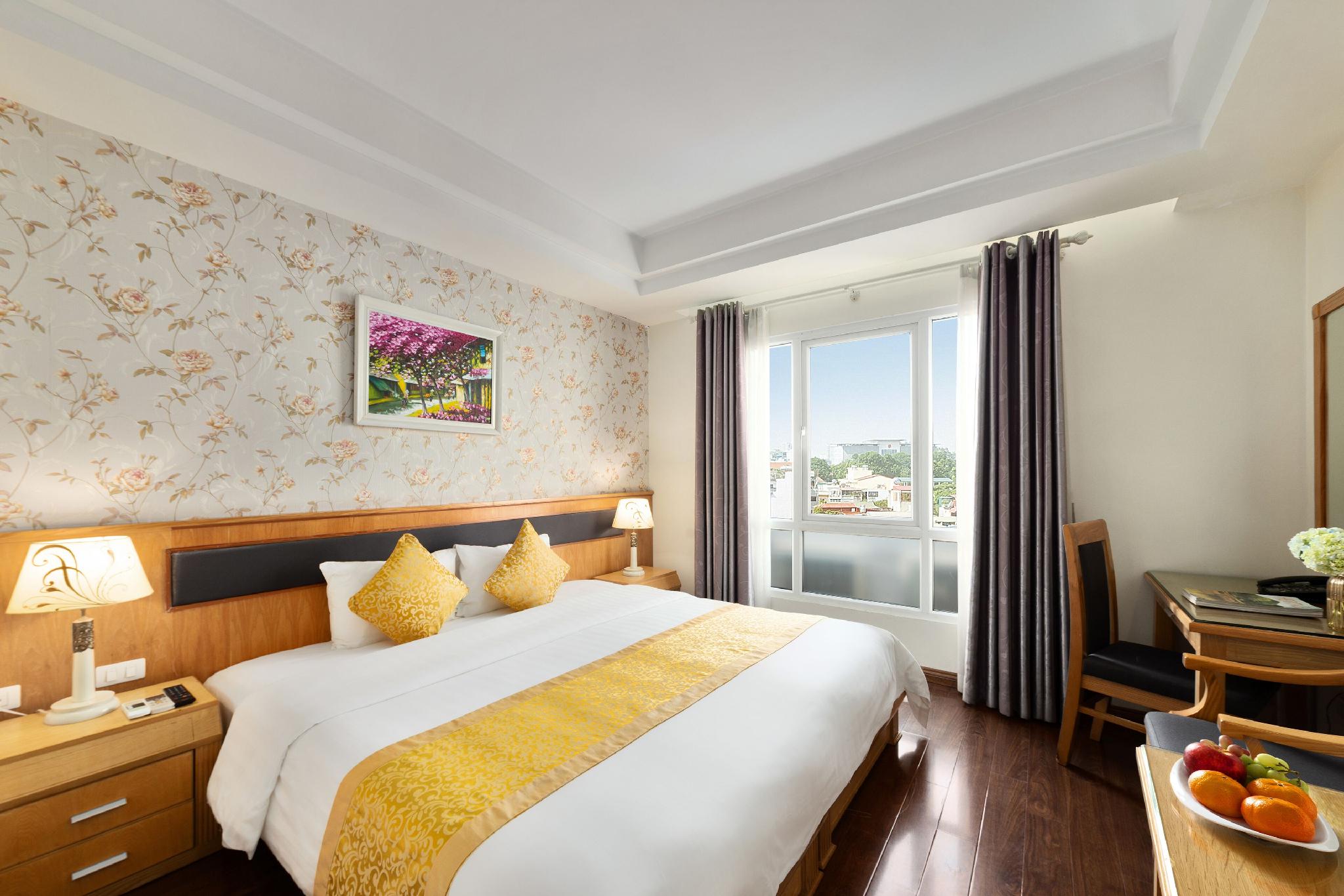 Deluxe, Double or Twin Bed