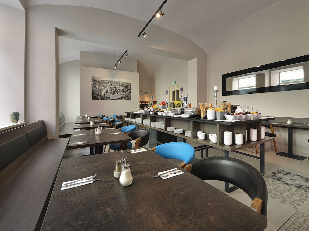 Ea Hotel New Town 29/47