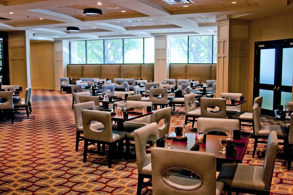 Hilton Arlington, TX 34/51