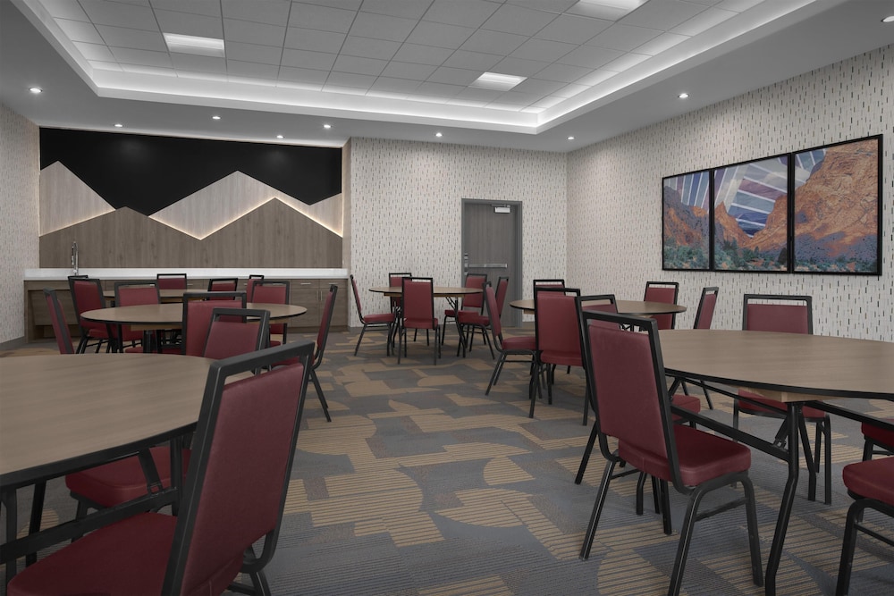 Home2 Suites by Hilton Big Spring 37/45