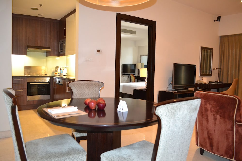 Oakwood Premier Prestige Ub City Bangaluru 43/55
