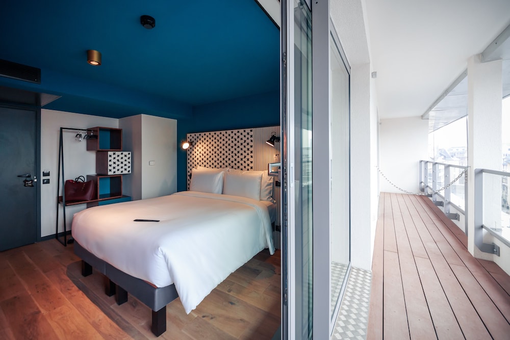 BOMA Easy Living Hotel 10/58