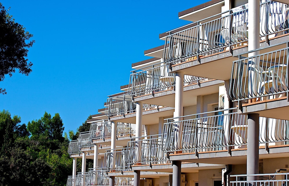 Splendid Resort 4/69