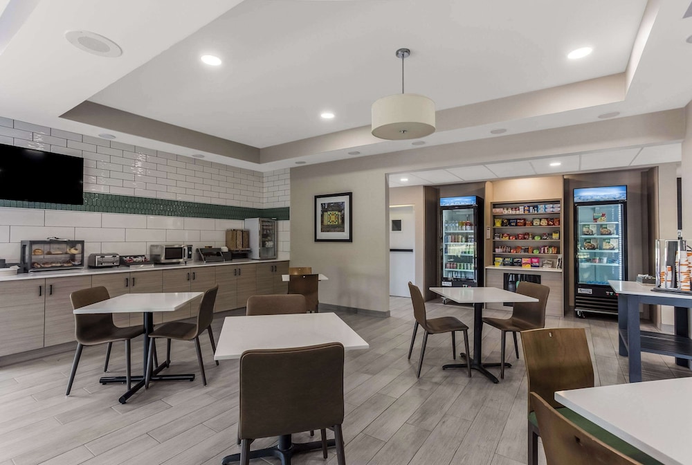 MainStay Suites Bourbonnais - Kankakee 30/47