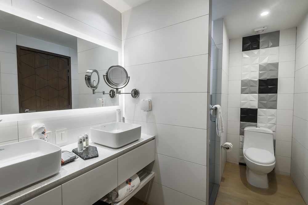 First Class Hotel Providencia By Fch Adults Only 48/50