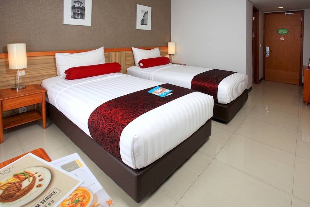 Ivory Hotel (ex Ivory by Ayola Hotel) 14/47