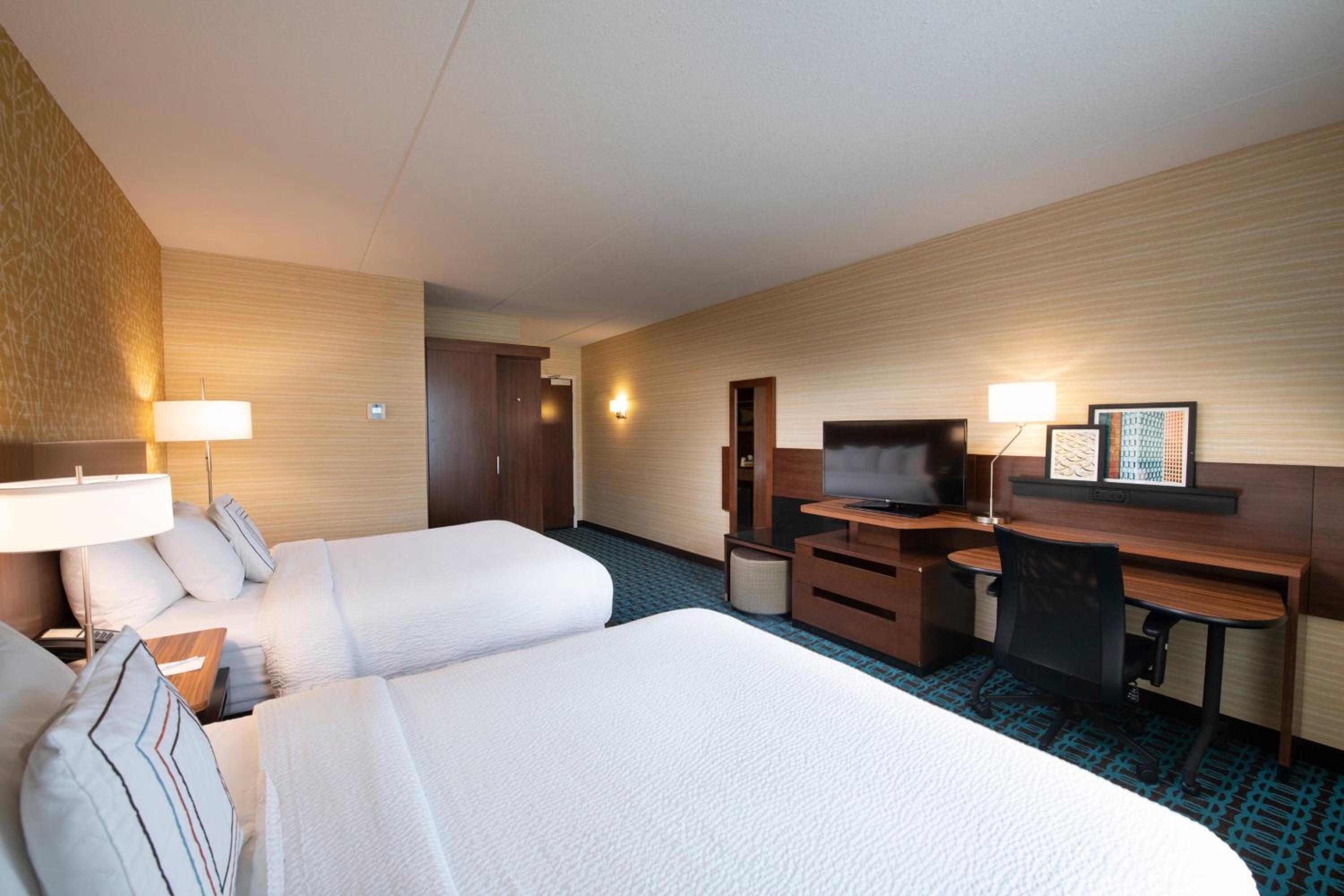 Room, King Bed, 2 Queen Beds