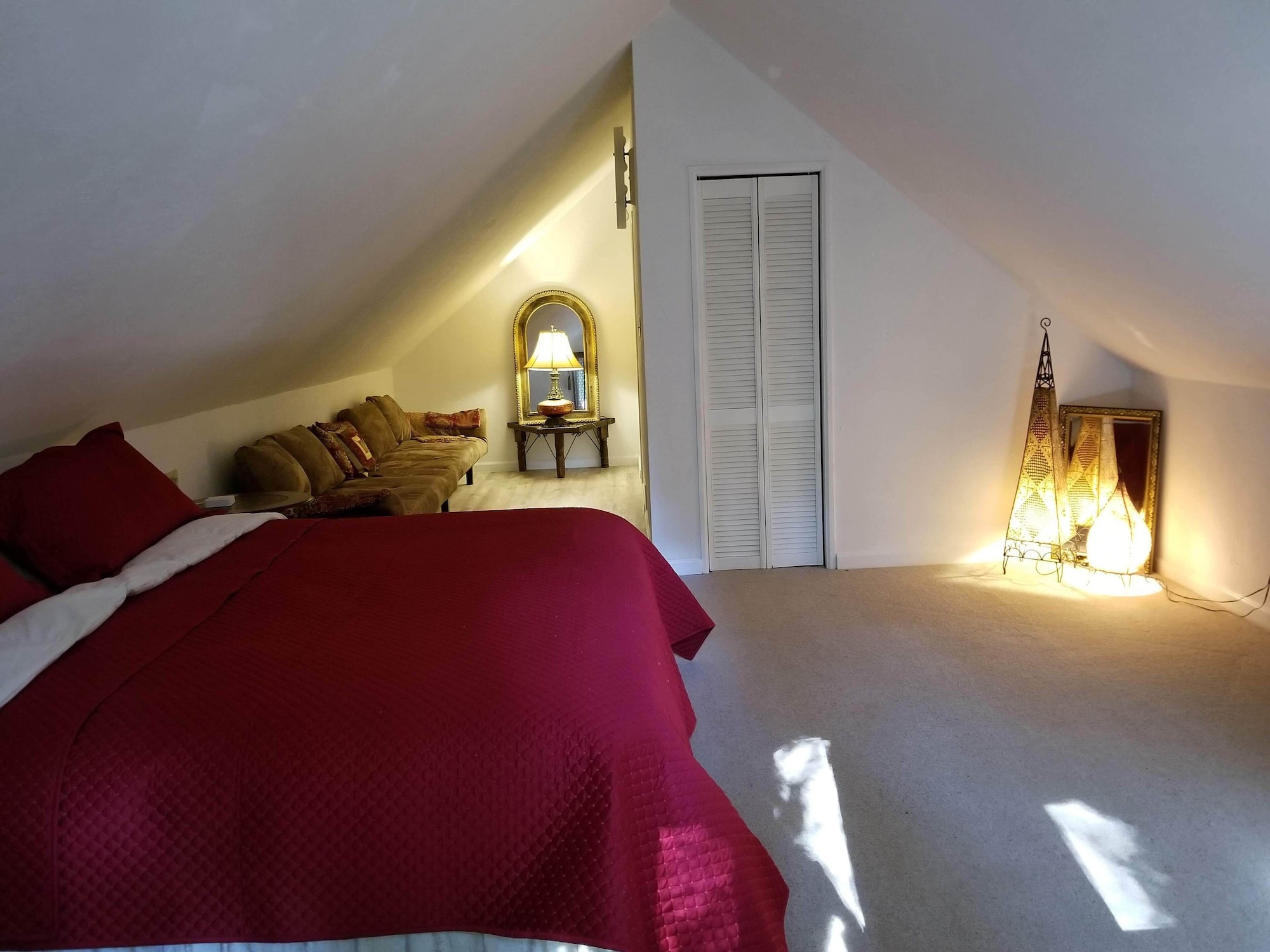 Loft, King Bed