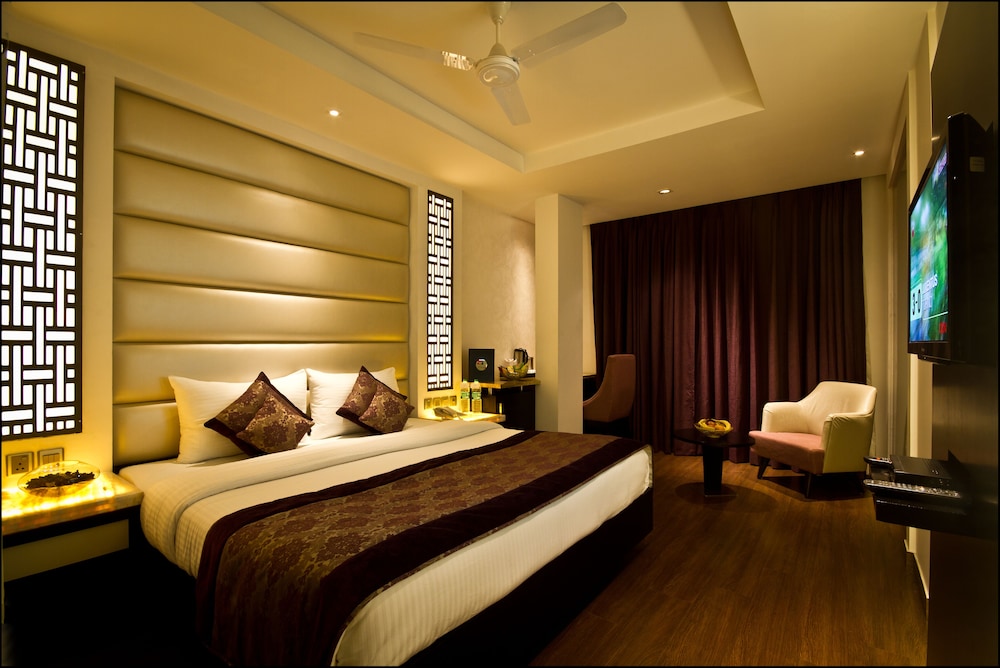 EXECUTIVE, DOUBLE BED