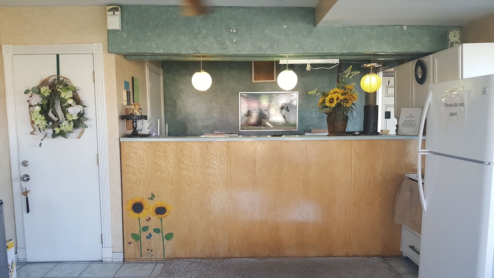 Budget Inn and Suites El Centro 5/34