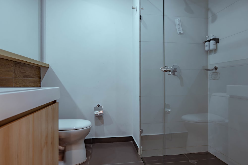 UMA Suites Chia 48/57