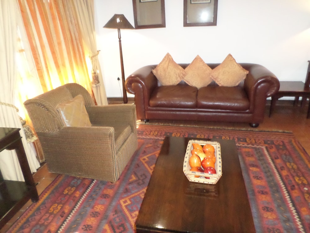Foundry Guest Lodge 26/50