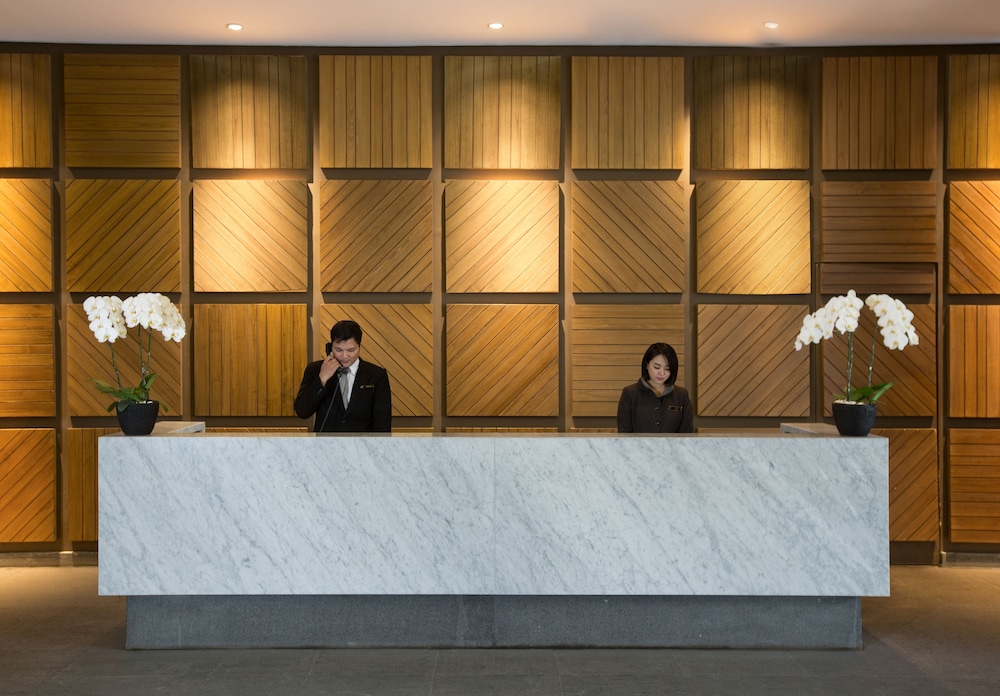 Lobby at Delonix Hotel Karawang, KARAWANG