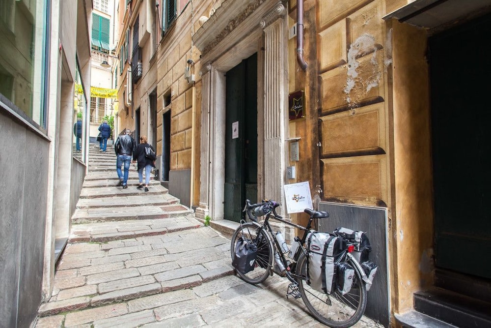 Ostellin Genova Hostel 23/28
