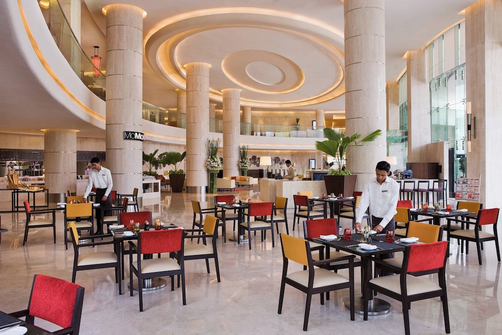 Courtyard By Marriott Mumbai International Airport 33/50