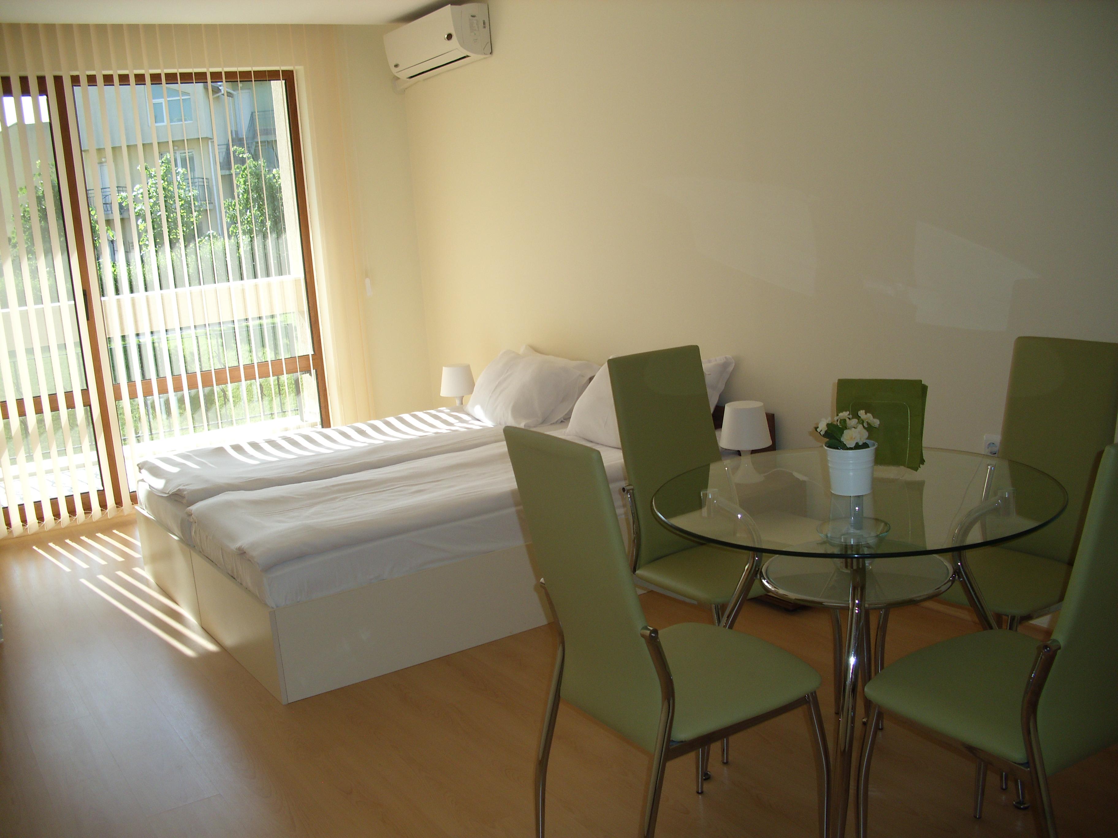 Studio, Balcony or Terrace
