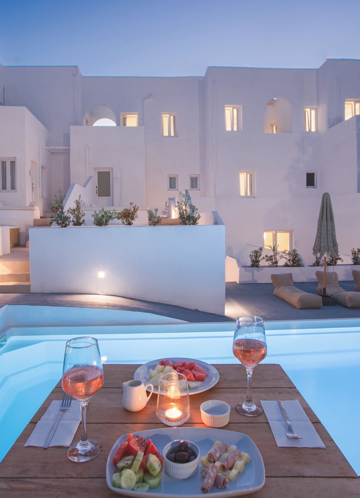 Voca Hotel & Suites 31/40