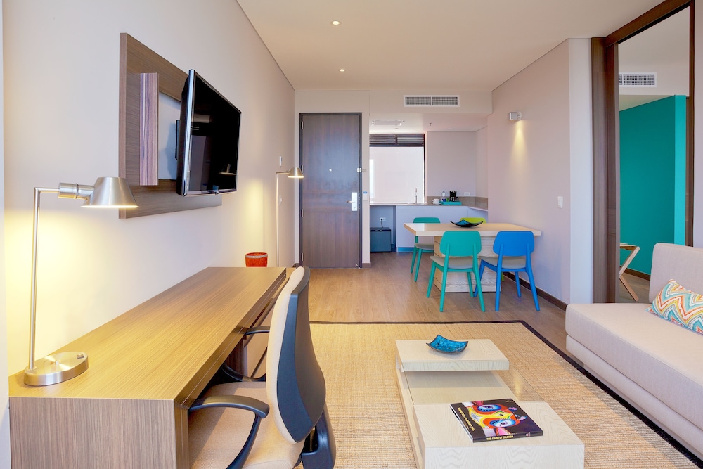 HOLIDAY INN EXPRESS YOPAL 22/33