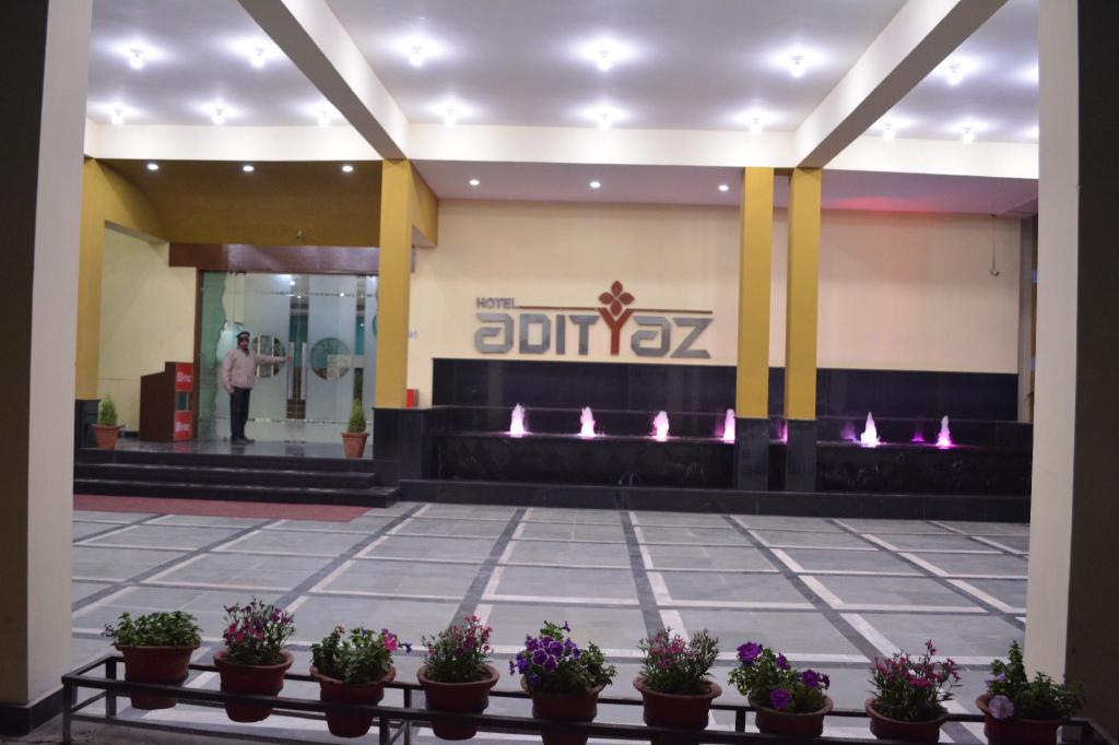 HOTEL ADITYAZ 5/41