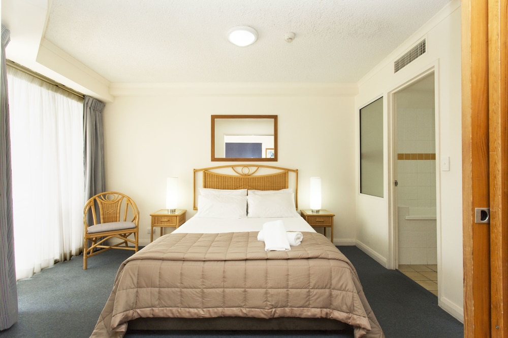 2 BEDROOMS, APARTMENT