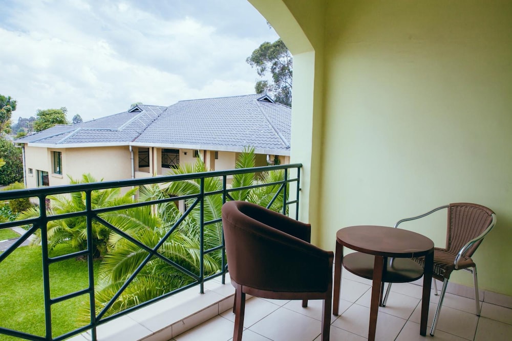 Gorillas Volcanoes Hotel 28/40