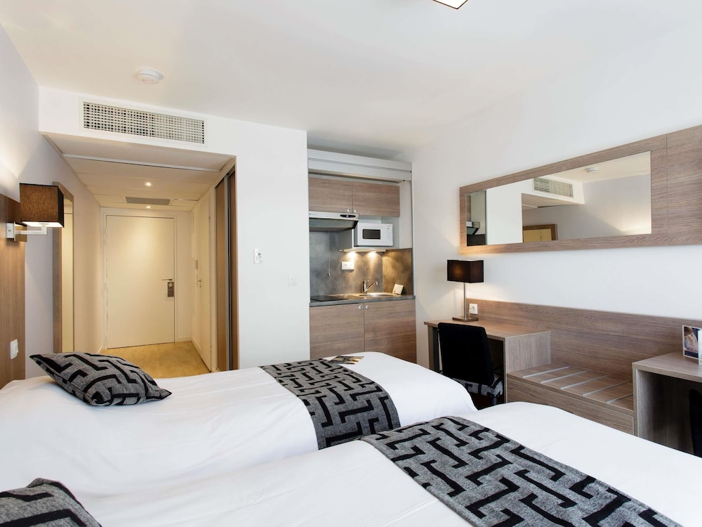 1 BEDROOM, APARTMENT