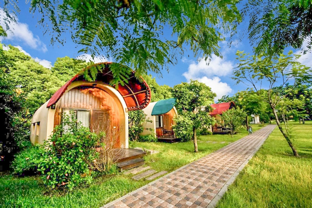 Ville Greensward 23/38