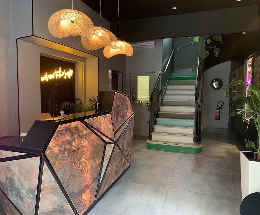 lobby