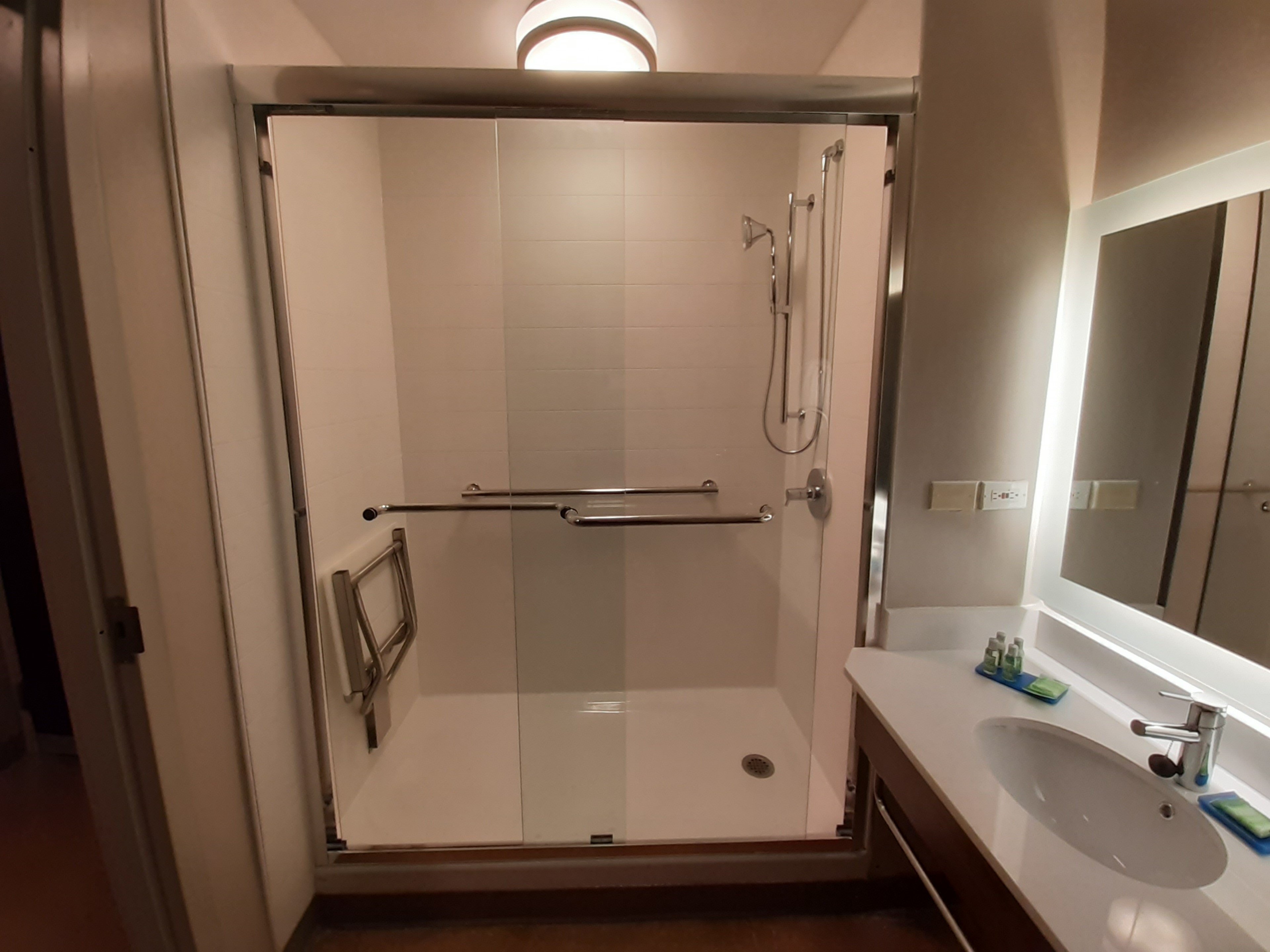 Holiday Inn Express Hotel and Suites Trincity Trinidad Airport 34/34