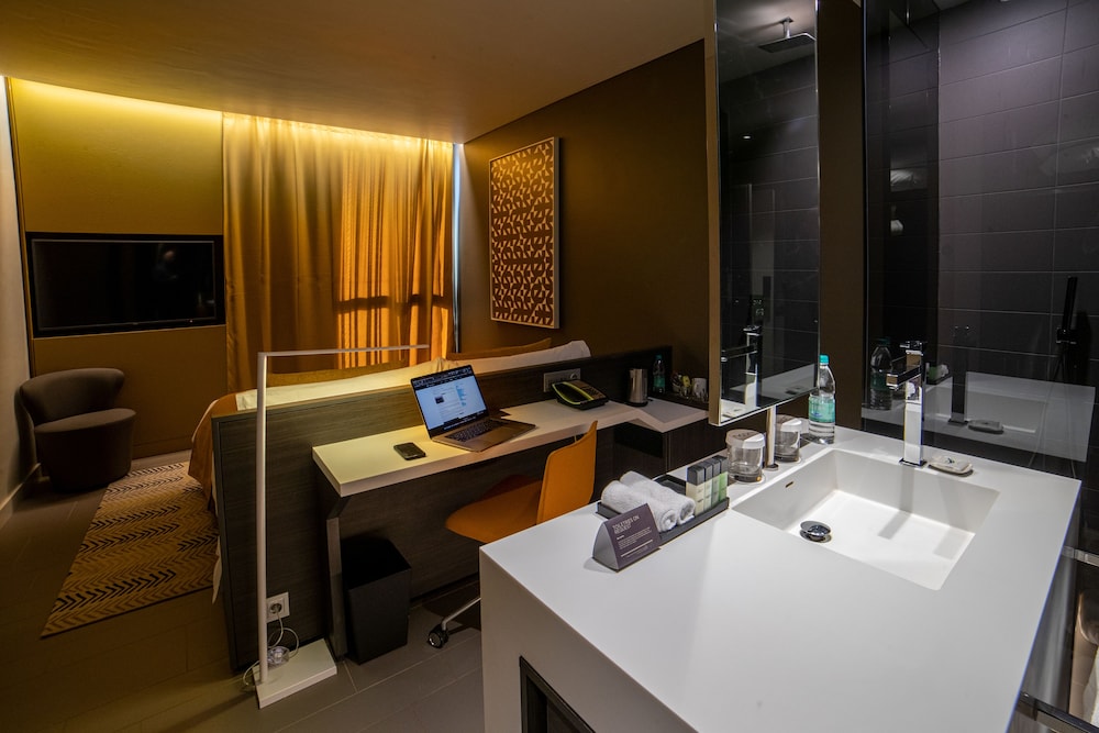 Noom Hotel Niamey 35/50