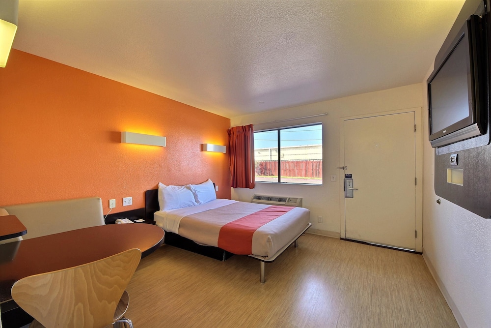 Motel6 Laredo Tx South 17/49