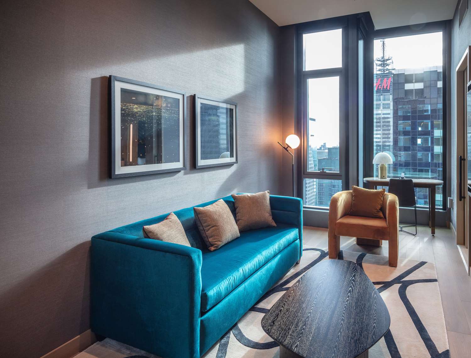 Tempo by Hilton New York Times Square 33/40