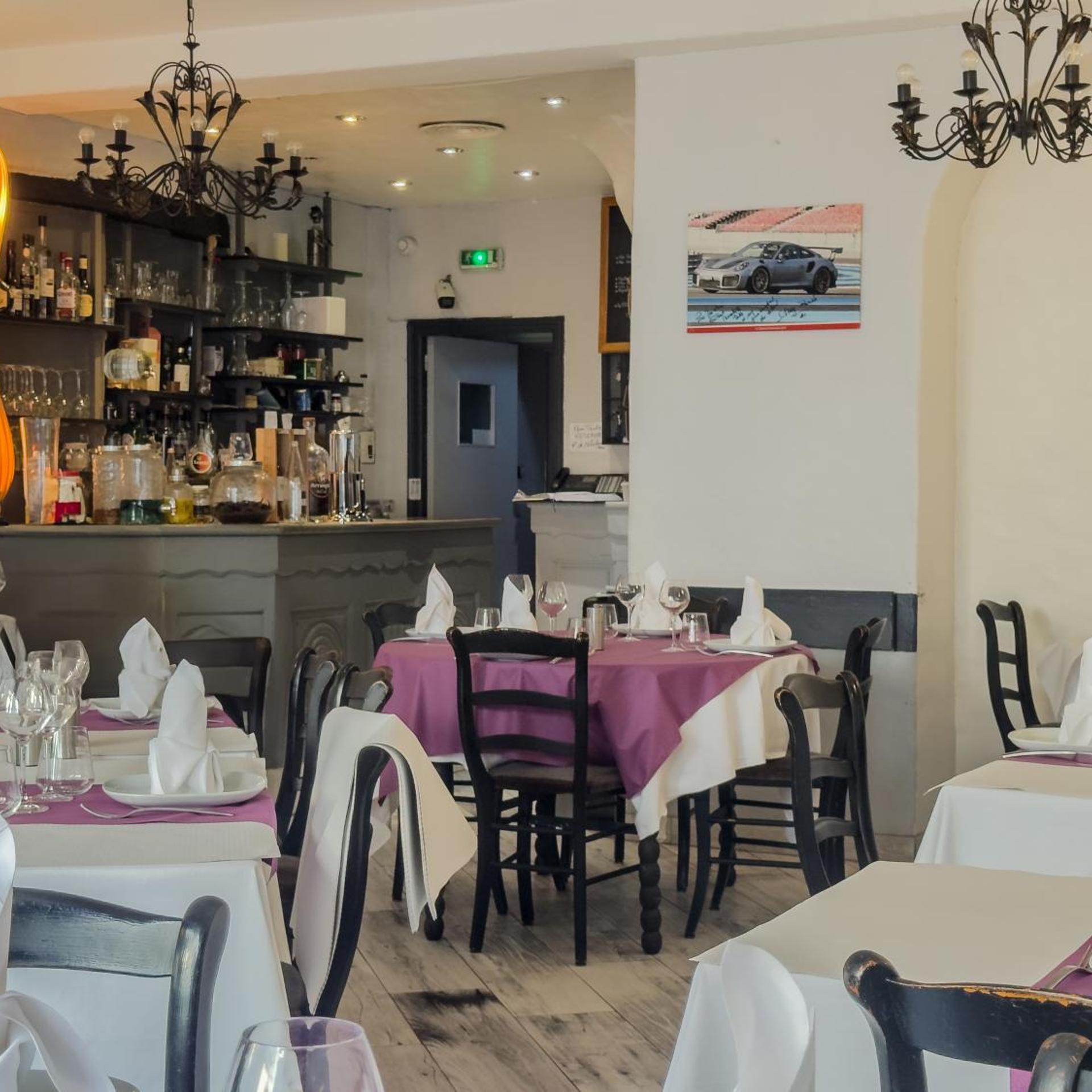 HOTEL LES CHARDONS BLEUS REST LE BISTROT DE LA MER 34/52