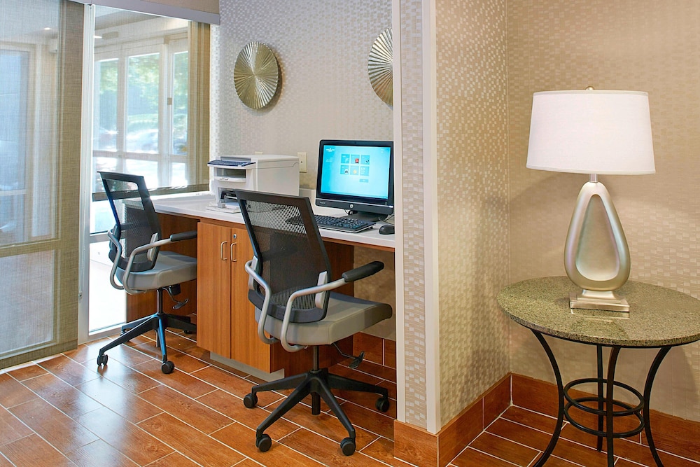 SpringHill Suites by Marriott Atlanta Six Flags 21/23