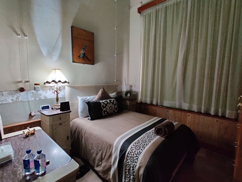 SMALL LUXURY HOTEL AZCAMI 17/50
