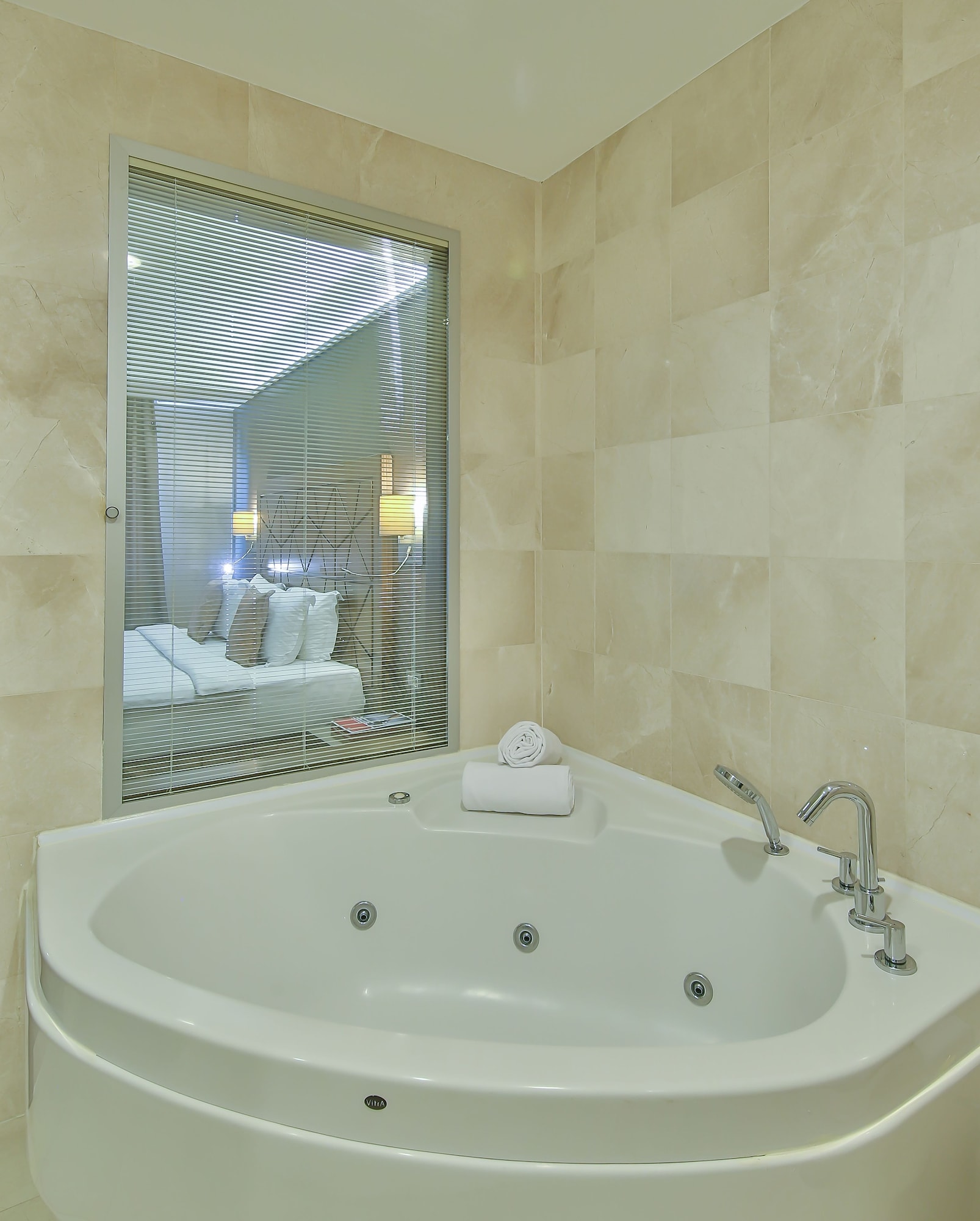 جناح بسرير كينج، Ramada By Wyndham Istanbul Taksim 8/8